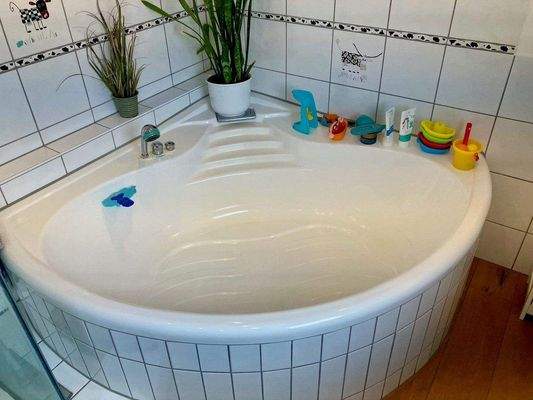 Eckbadewanne DG.jpg