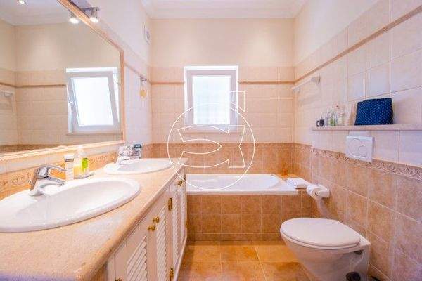 Großartige Immobilie