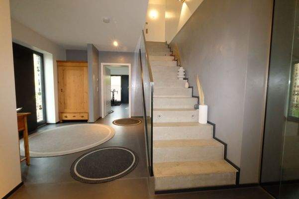 55D5A5A8-A52F-4781-84E7-64E04A4A9C3D-18734-00000D1DE3093E5E