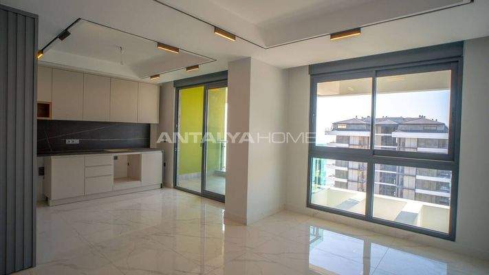 Apartments with Rich Social Facilities in Mahmutlar Alanya