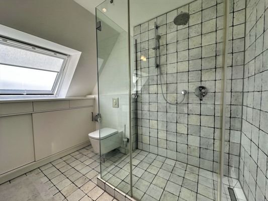 OG Badezimmer 2