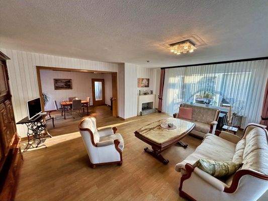 Großer Wohn- Essbereich