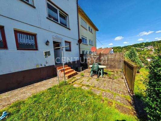 Terrasse nach hinten raus