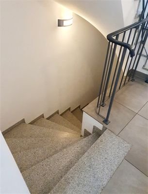 Treppe zum KG