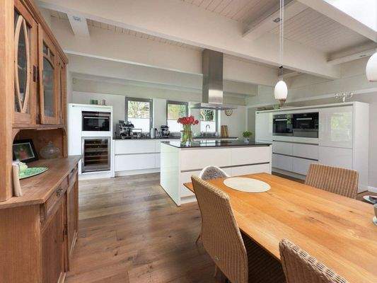 Küche mit Essbereich