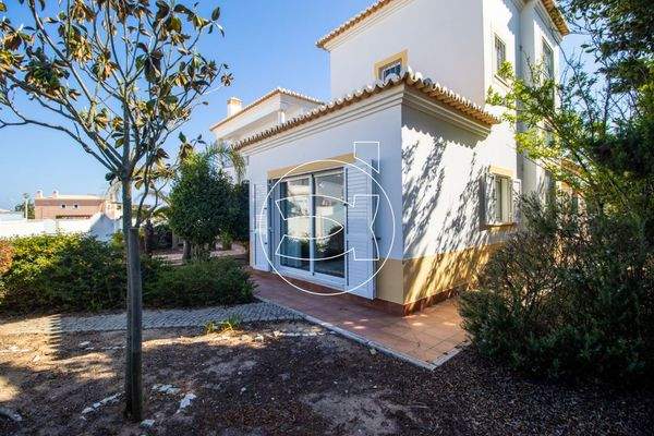 Bezauberndes Anwesen