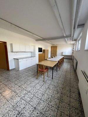 Aufenthalts-/Schulungsraum