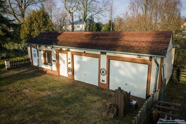 Garage mit Werkstatt