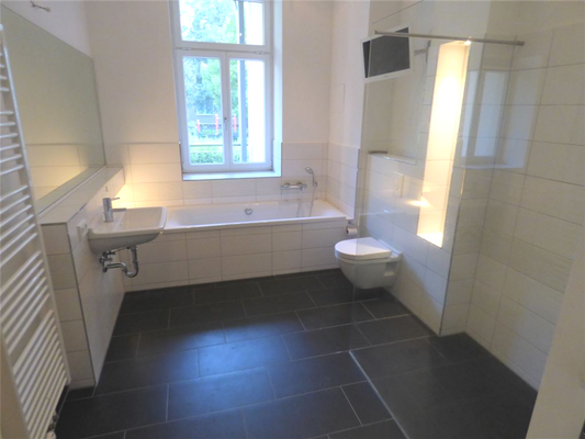 Bad (Referenzbild, baugleiche Wohnung)