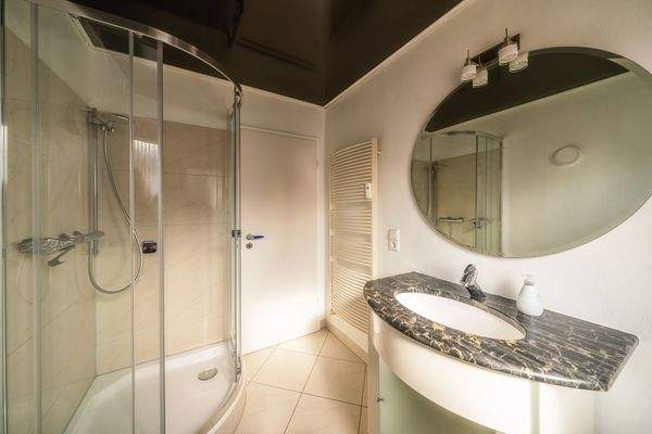 Wohnung 3 009 Bad.jpg