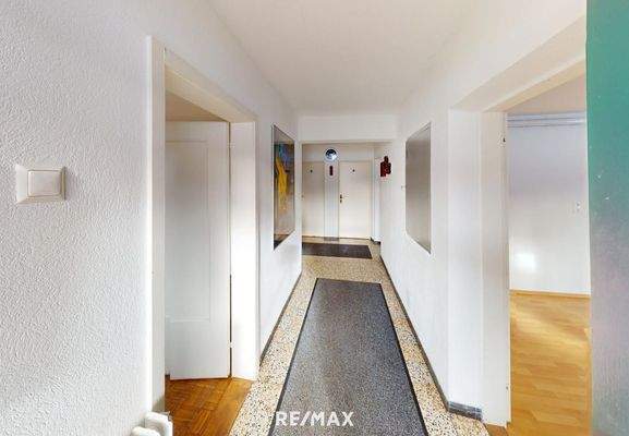 Tarrenz - Geschäftsobjekt - Flur