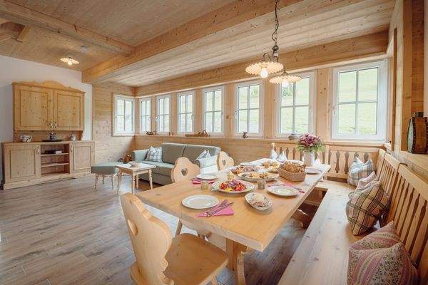 Haus Grundlsee Wohnküche Veranda(c)NDZ