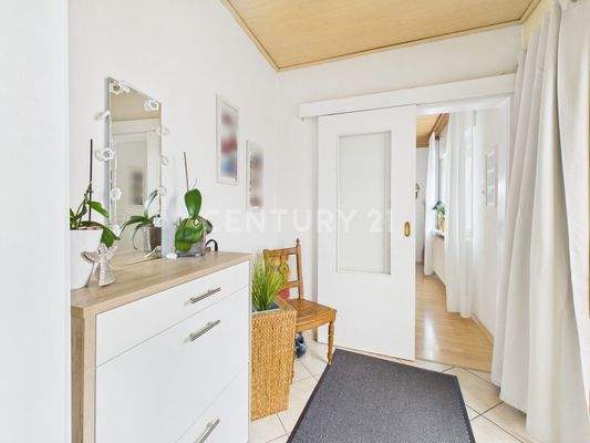 Zwischenflur Wohn- und Essbereich