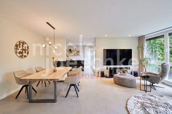 Geräumiger Wohn/Essbereich