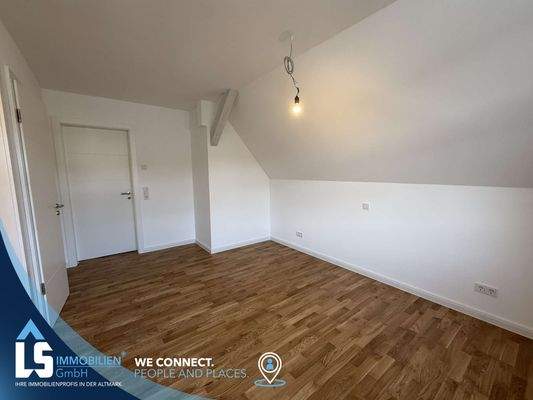 Elternschlafzimmer DG.jpg