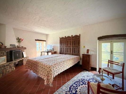 AT994_10 TERRA ITALIA IMMOBILIEN__TRIORA_VALLE ARG