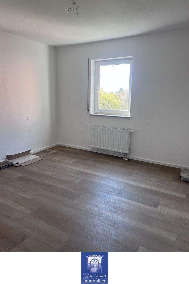 Hübsche Wohnung mit Balkon in traumhafter Höhenlage von Radebeul! - Photo 4