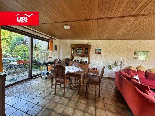 Offener Wohn-Küchen-Essbereich