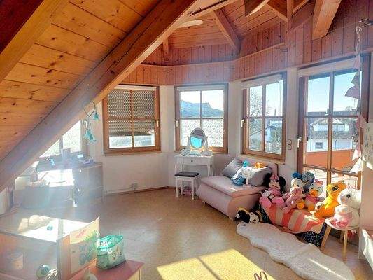 Elternschlafzimmer mit Erker