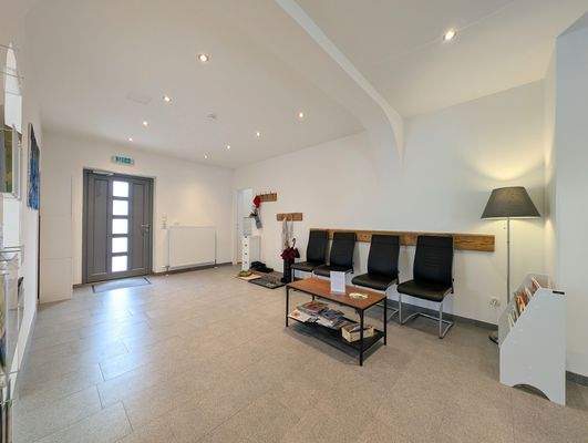 Wartebereich - Foto 3.jpg