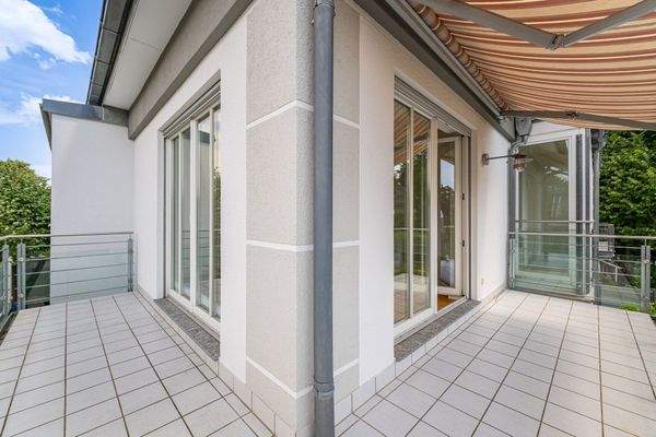 Balkon über 2 Seiten