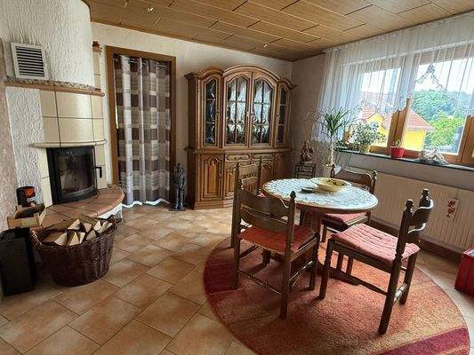 Esszimmer mit Kaminofen