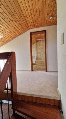 9 Treppenaufgang.jpg