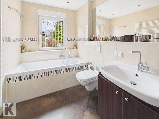 Renoviertes Tageslichtbad