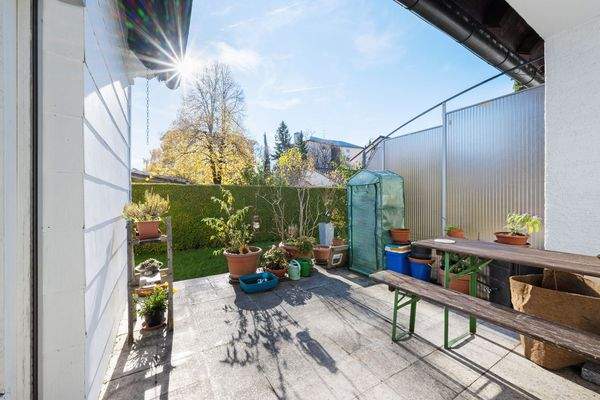 Ausgebaute Terrasse mit Süd-Westausrichtung