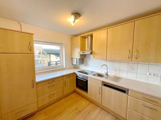 Küche, inkl. Einbauküche