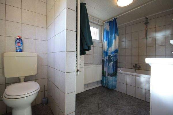 Badezimmer EG