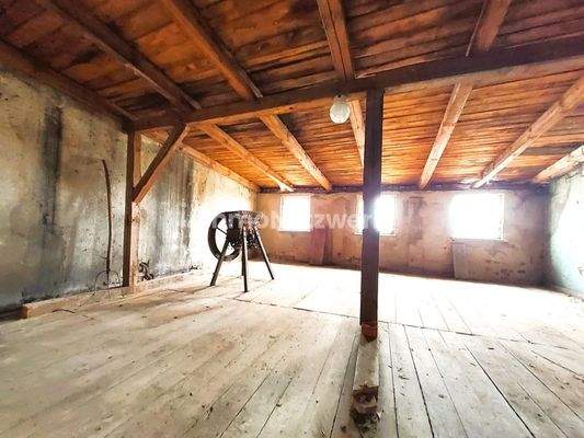 Raum über der Garage