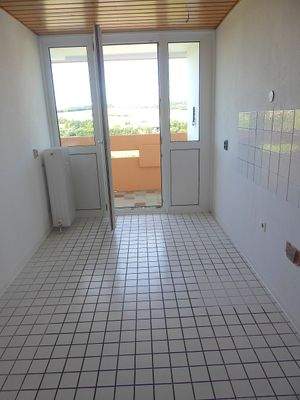 Küche mit Zugang Balkon