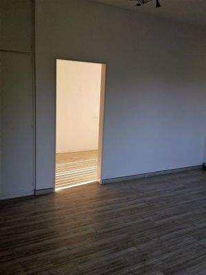 Zugang von Büro 3 zu 4