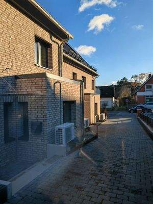 WhatsApp Image 2025-11-25 at 11.47.13 (2)