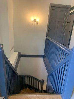 Hausflur mit Eingang 2