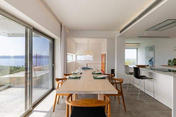 Kreta, Plaka: 2 Luxusvillen mit Tennisplatz, Olivenhain und atemberaubendem Meerblick zu verkaufen