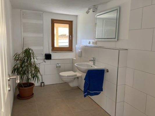 Tageslichtbad im EG mit Fußbodenheizung 