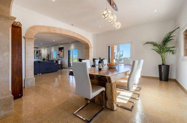 2591_09_Llucmajor_Finca_Essbereich