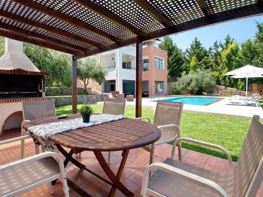 Kreta, Filippos: Villa mit Pool in ruhiger Umgebung zu verkaufen