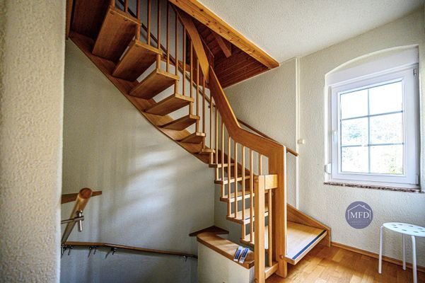 Treppe von 1te Etage zum Dachgeschoss