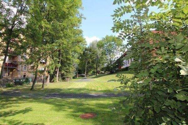 Delitzscher Str.126 hinter dem Haus