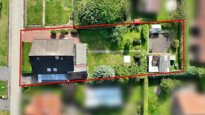 Drohne Aufsicht mit Grundstück 169