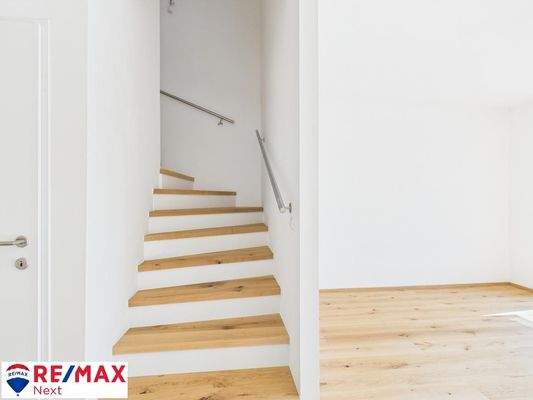Stiegenaufgang ins 1.OG