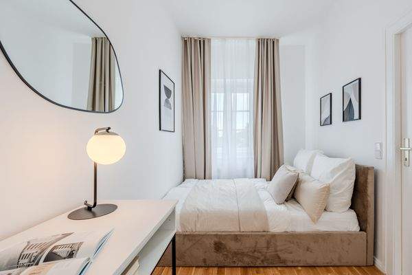 Berliner Straße _Cozy-Bedroom-Decor-Berlin-Apartment_#71-12.jpg