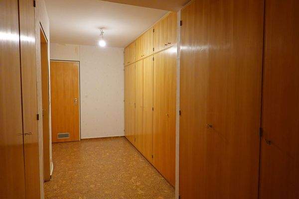 Flur-Einbauschränke