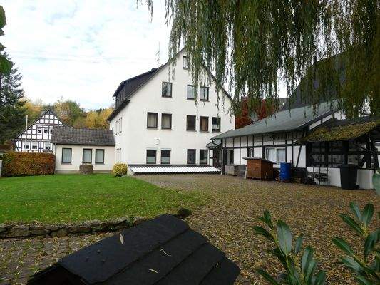 Rückansicht Wohn- und Geschäftshaus