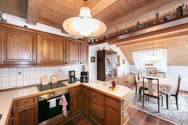 Küche und Essbereich || 3.OG