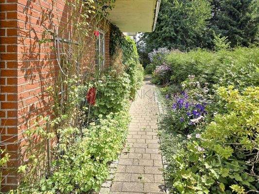 Westseite Ausgang zur Terrasse