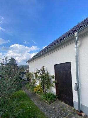 Garagen-Werkstattgebäude